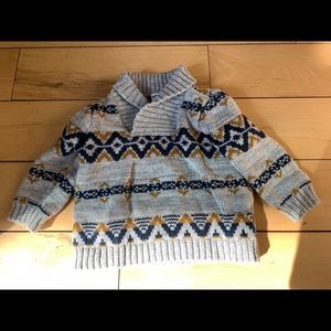Old Navy sweater size 6-12 months